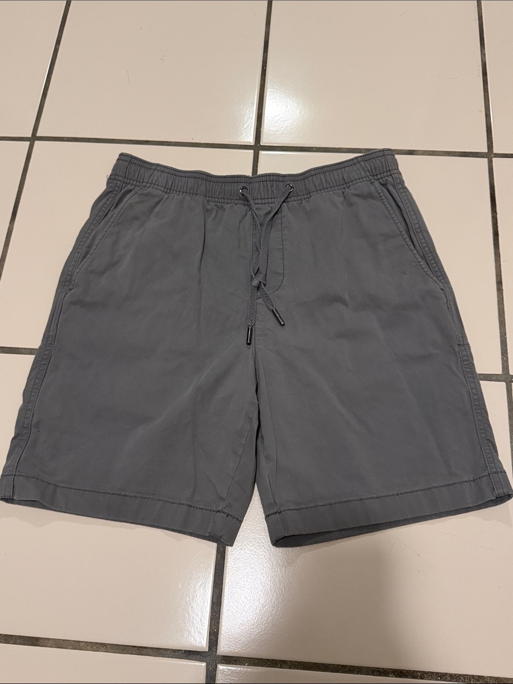 GAP Men's Charcoal Drawstring Athletic Shorts